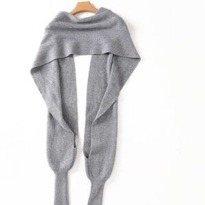 TwotwinStyle Gray Knit Scarf